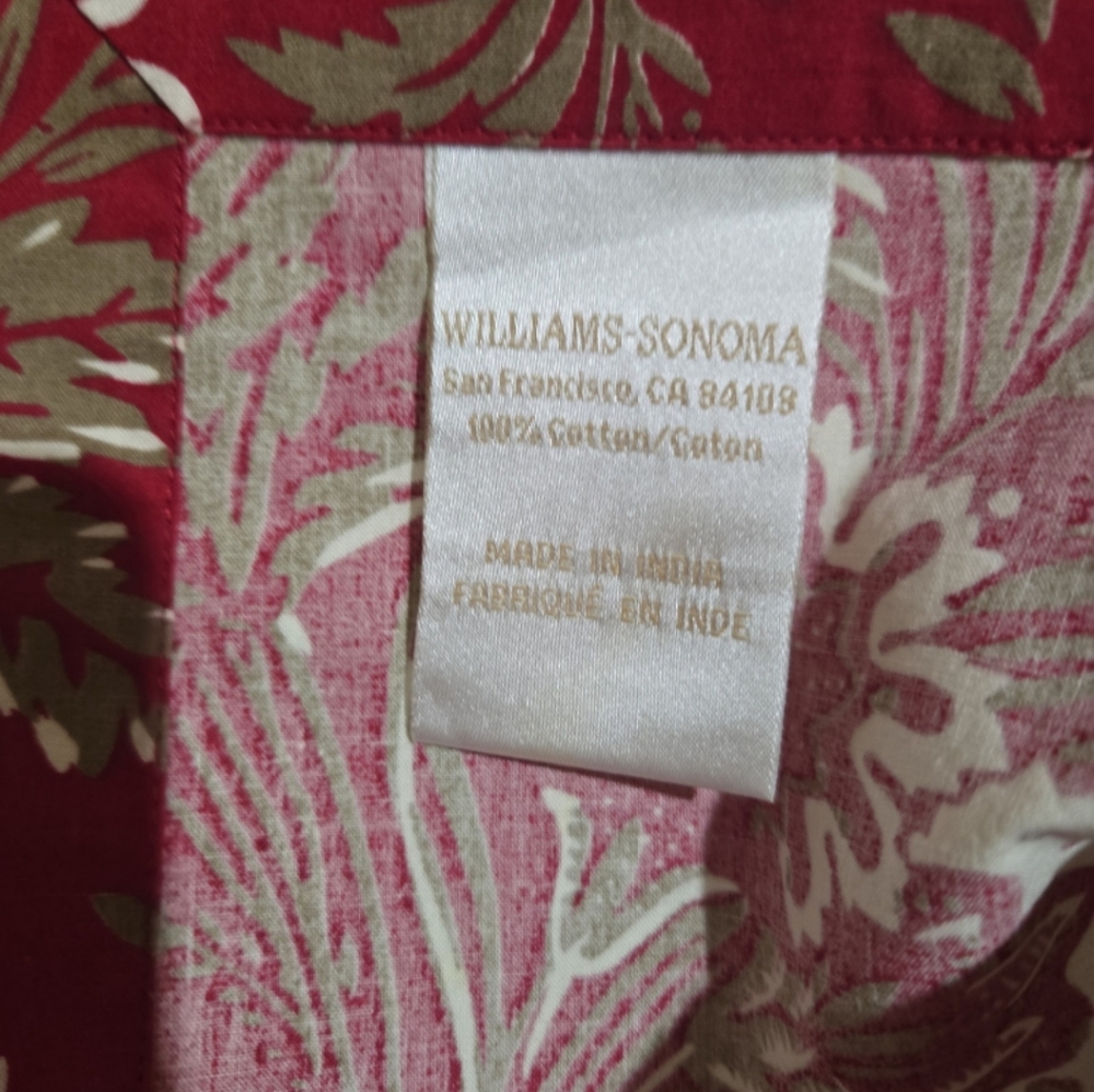 Williams-Sonoma Set Placemats And Napkins - Picture 8 of 8